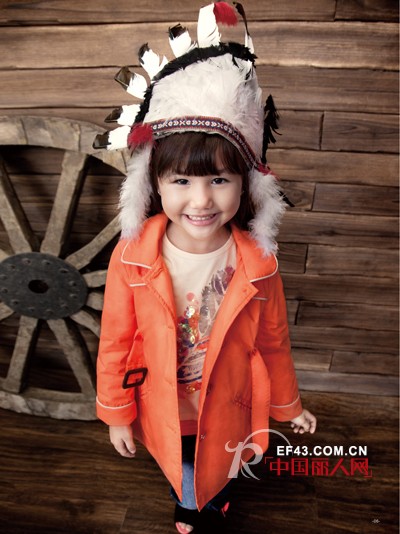 服装色彩搭配技巧 秋冬色彩服装成亮点