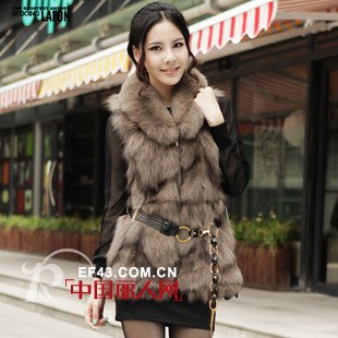 韩版秋冬短外套搭配 塑造各种街头范