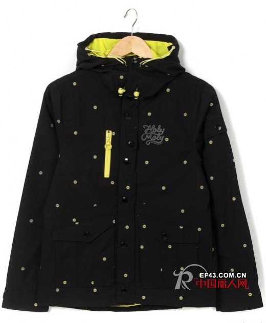 秋季卫衣搭配 打造舒适轻松的随性的穿衣风