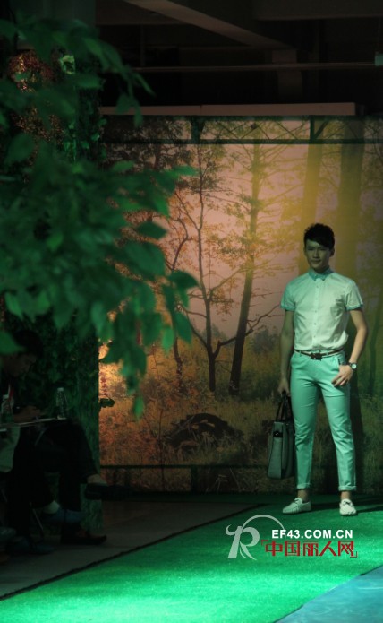 REDU-热度2014夏季“迷幻自然”新品发布会