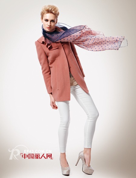 女士休闲外套  呢子外套是首选