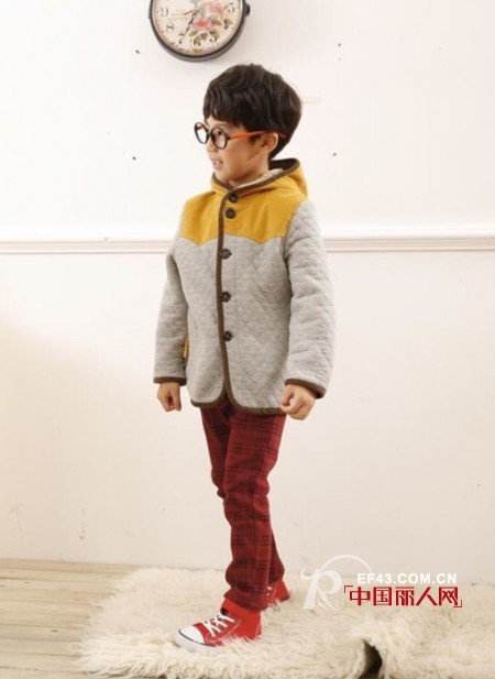 拼接服装搭配法 秋冬流行撞色搭配