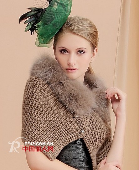 秋冬流行皮草披肩 气质装扮做个贵妇人