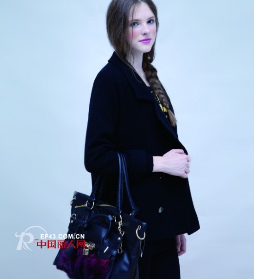 E&you 伊可爱冬装新款纯色单品,穿出冬日新格调