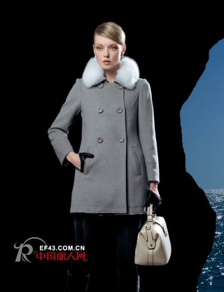 经典呢子大衣款式 冬日保暖显瘦装扮