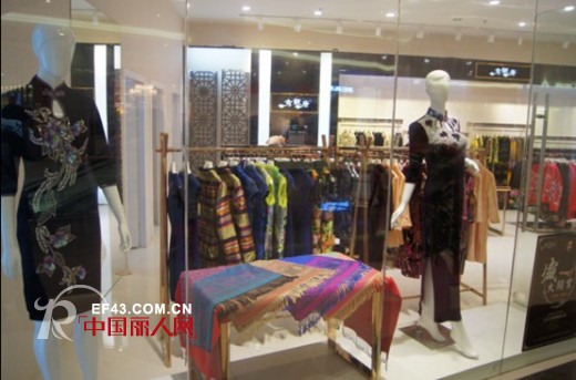 演绎“中尚装”的优雅魅力  秀观唐沙井京基百纳生活广场实体店隆重开业