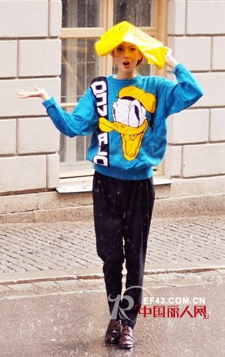 宽松针织衫怎么搭配 针织衫减龄必备