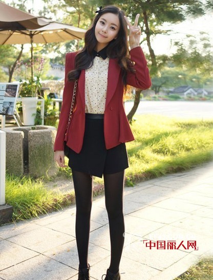 女士西装搭配  多样款式和色彩凸显不同风格