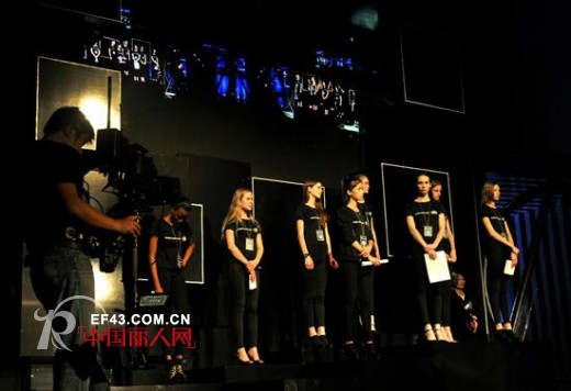 欧柏兰奴探班世界精英模特大赛总决赛前紧张彩排