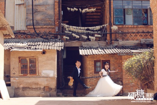 80后搞笑创意婚纱照推荐