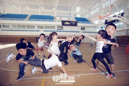 80后搞笑创意婚纱照推荐