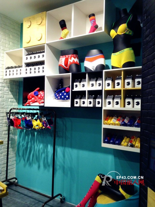 CRZ合肥潮店?KIDULT族的造型管家!