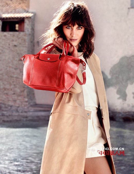 Alexa Chung 演绎珑骧2014春夏广告大片