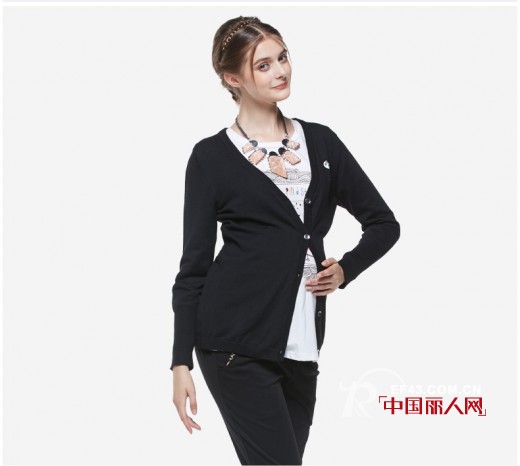 冬天孕妇在室内怎么穿 惠葆时尚针织衫巧搭配