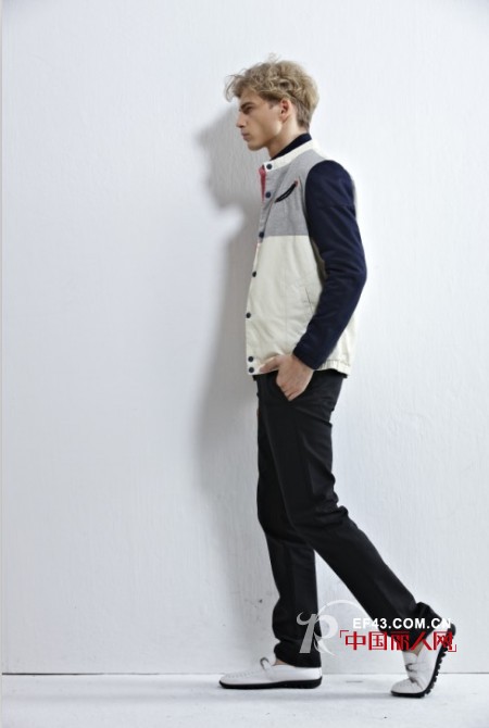 恭祝黑蝠社男装江苏地区又添三家新伙伴 29日三店盛大开业