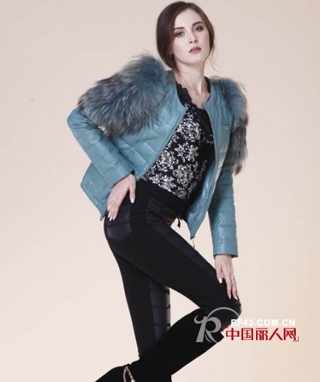 祝贺名美女裤品牌成功签约华润万家佛山7家直营店