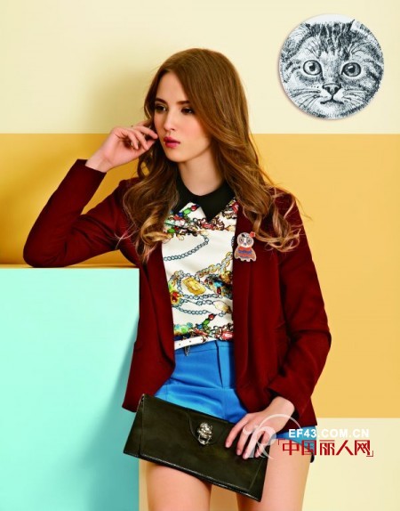 酒红色服装搭配  酒红色服装怎么搭配好看