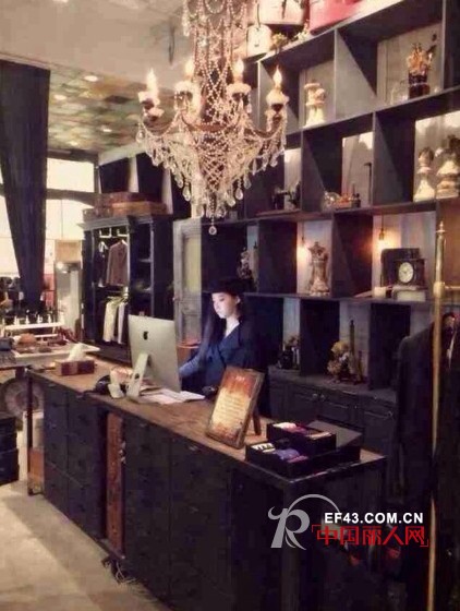 J.D.V男装盛大进驻江西南昌红谷滩世茂广场