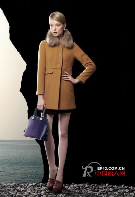 毛呢怎么穿才有特色 毛呢外套搭配