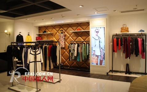 恭贺欧维女装喜签湖北十堰,江西景德镇专卖店