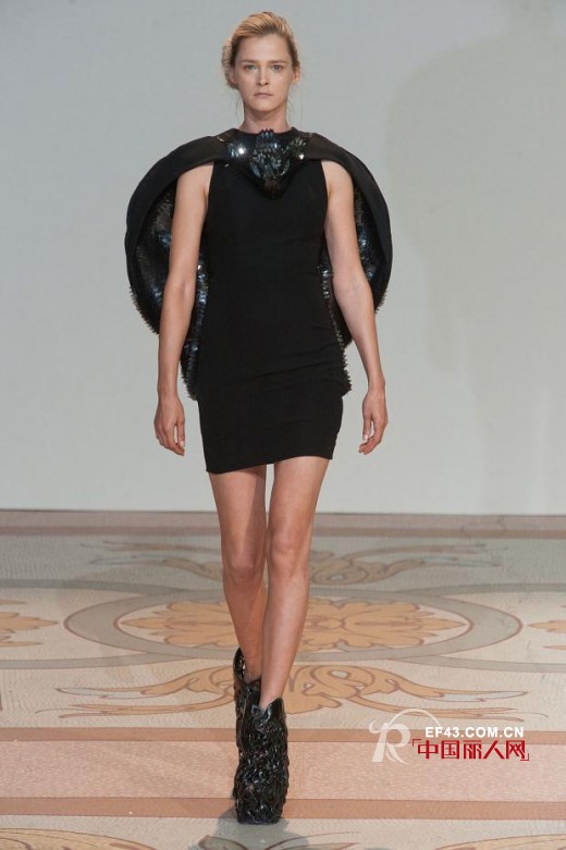 Iris Van Herpen 2013秋冬3D时装秀