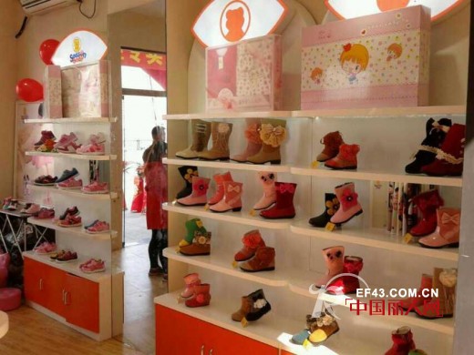 四季熊湖南安化童鞋加盟店隆重开业