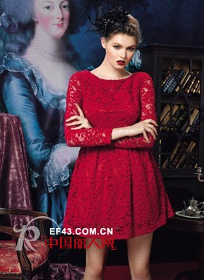 红色适合什么肤色的人穿 红色打底衫外套怎么搭配