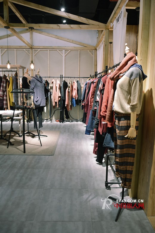 热烈庆祝BELLO ANN新柜揭幕