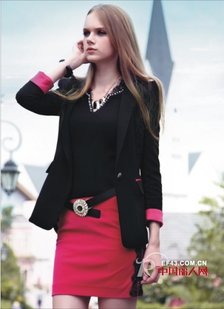 小西装怎么搭配好看 小西装什么款式最流行