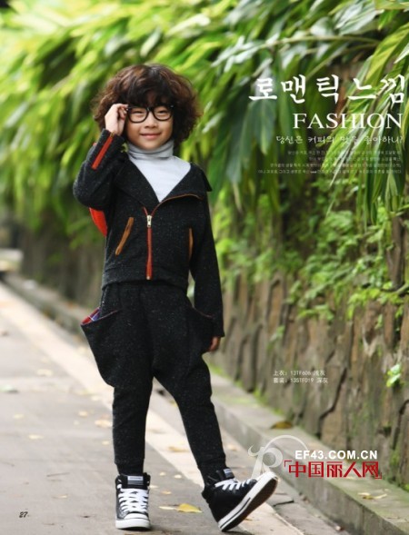 高领打底衫怎么搭配好看  今年流行什么打底衫