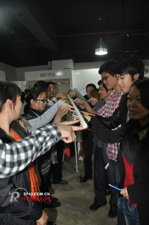 走出困境——摩登妈咪全体员工分享会