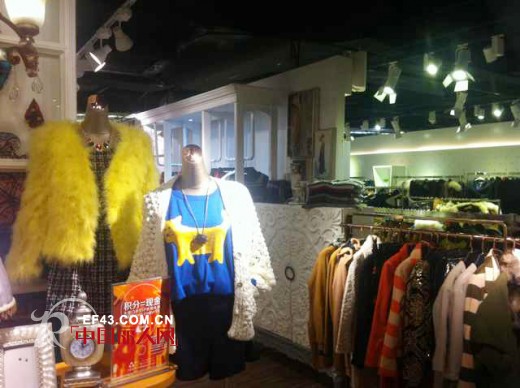 热烈祝贺A/E成都天府购物中心专柜盛大开业