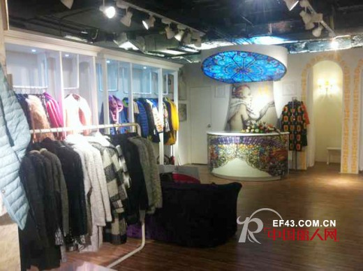 热烈祝贺A/E成都天府购物中心专柜盛大开业