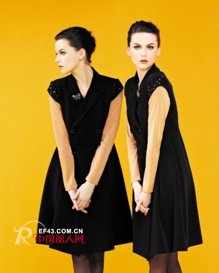 黑色服装怎么搭配好看 黑色呢子款式搭配