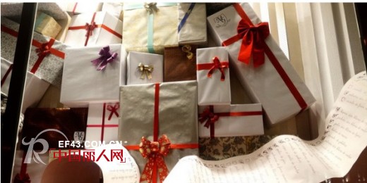 CASA DE BLANURI MG圣诞橱窗设计