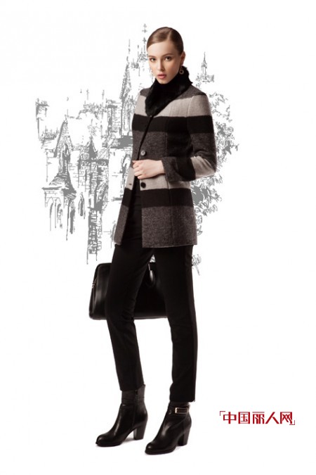 今年冬季流行什么 拼色衣服时尚百搭