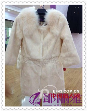 耶丽雅冬装推荐 伴你温暖共度降温天