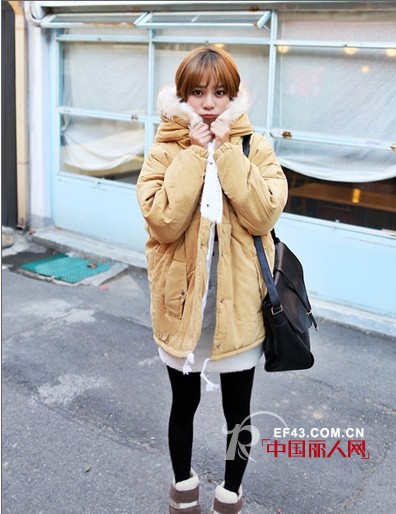 冬季韩范混搭支招 外套+毛衣+小脚裤