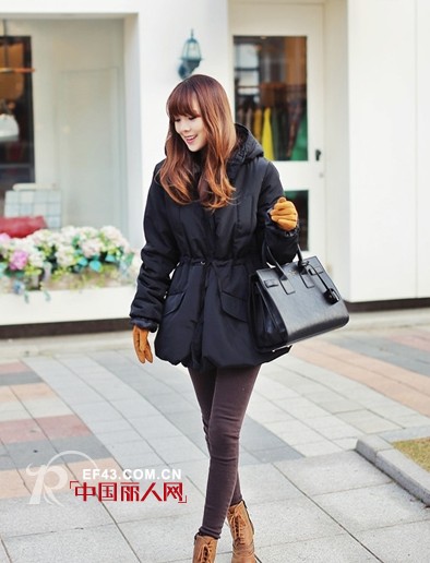 冬季韩范混搭支招 外套+毛衣+小脚裤