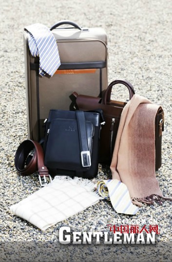不可忽视的搭配细节 商务男士出差需要哪些配件