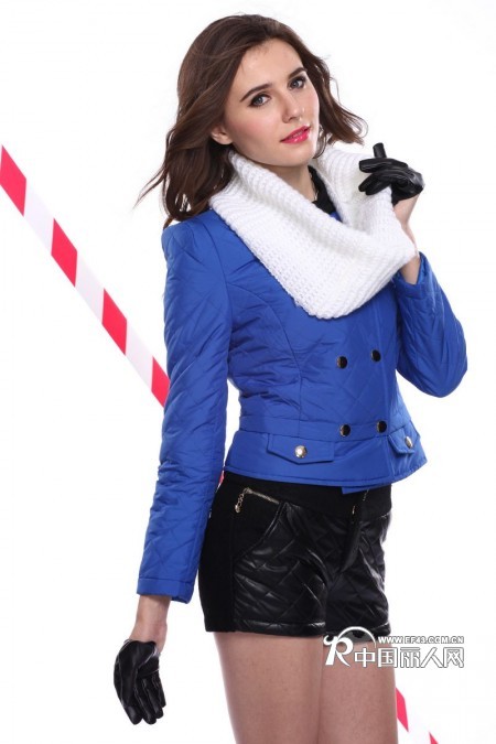 短款棉服甜美搭配 娇小个子女生的福音