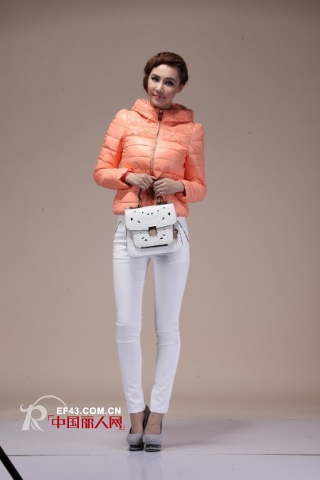 马卡龙色系短款羽绒服品牌推荐