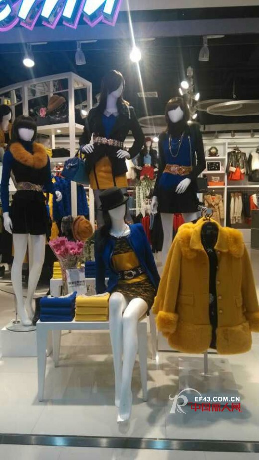 太原和信摩尔城emu红玫瑰新店开业