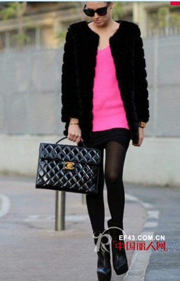 桃红色服装搭配 街拍美女支招桃红色搭配