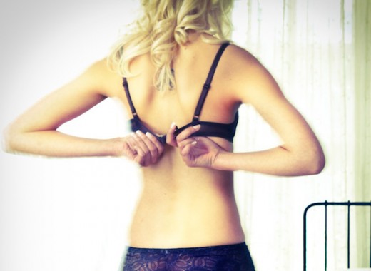 高科技智能胸罩 调节情绪防暴饮暴食