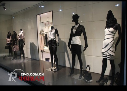 什么款式看去有档次 女装款式该怎么选择