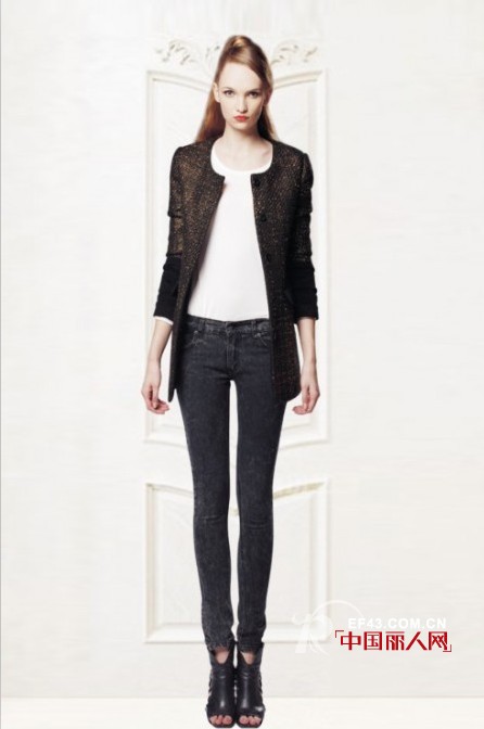 今年秋冬小西装流行什么 如何穿出知性风