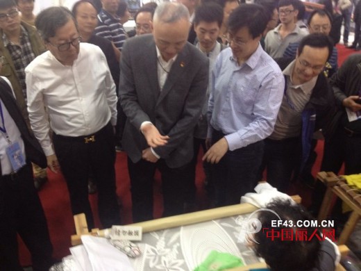 第八届中国北京国际文化创意产业博览会 台绣获主展场最佳展示奖