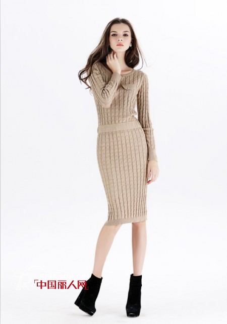 毛衣连衣裙 今年秋冬最潮的时尚单品