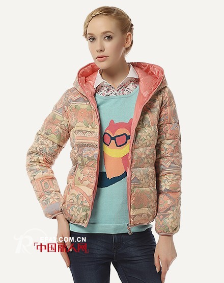 雪中飞羽绒服女款2013新品 驾驭时尚